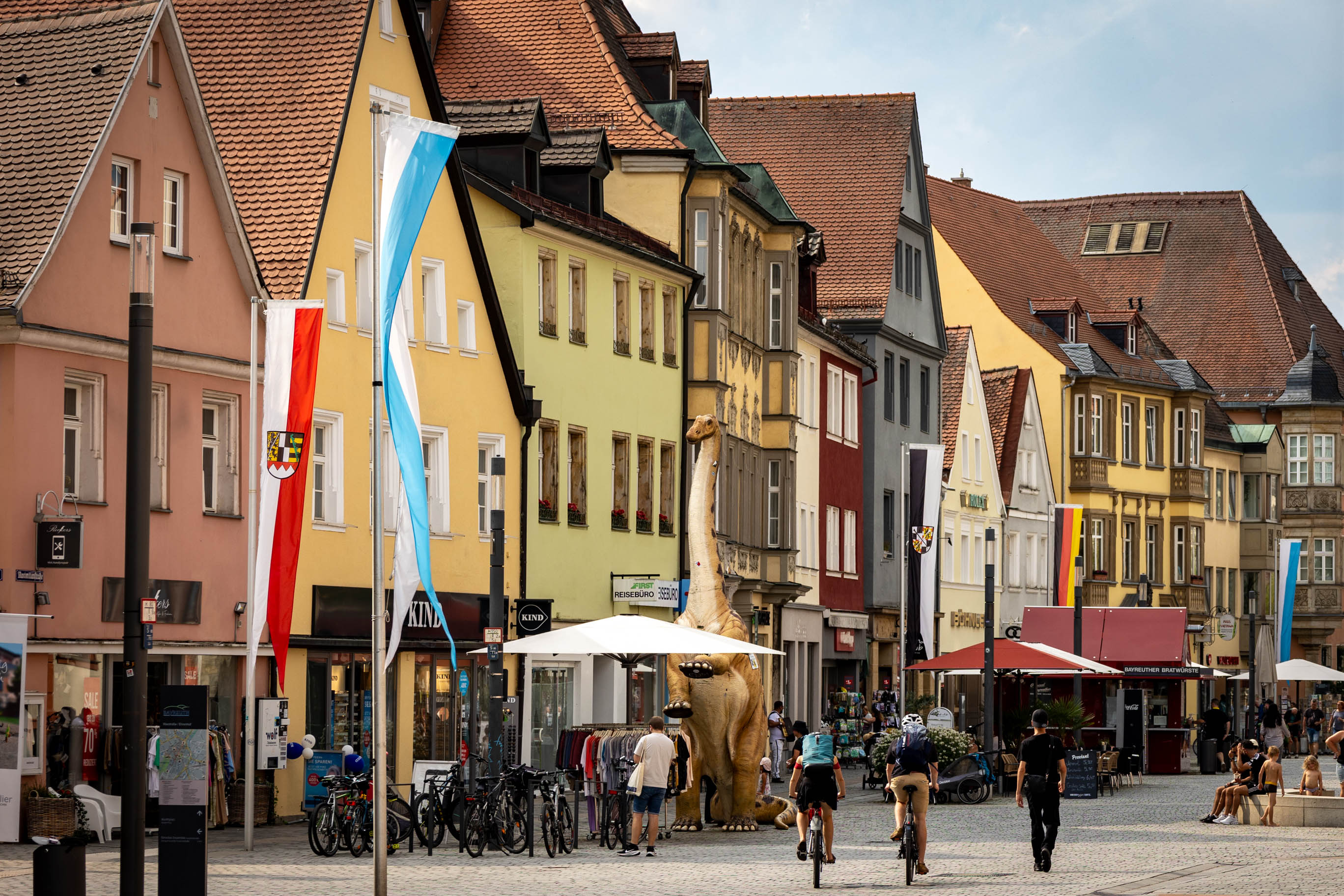 Blick auf Häuserreihe in Bayreuth