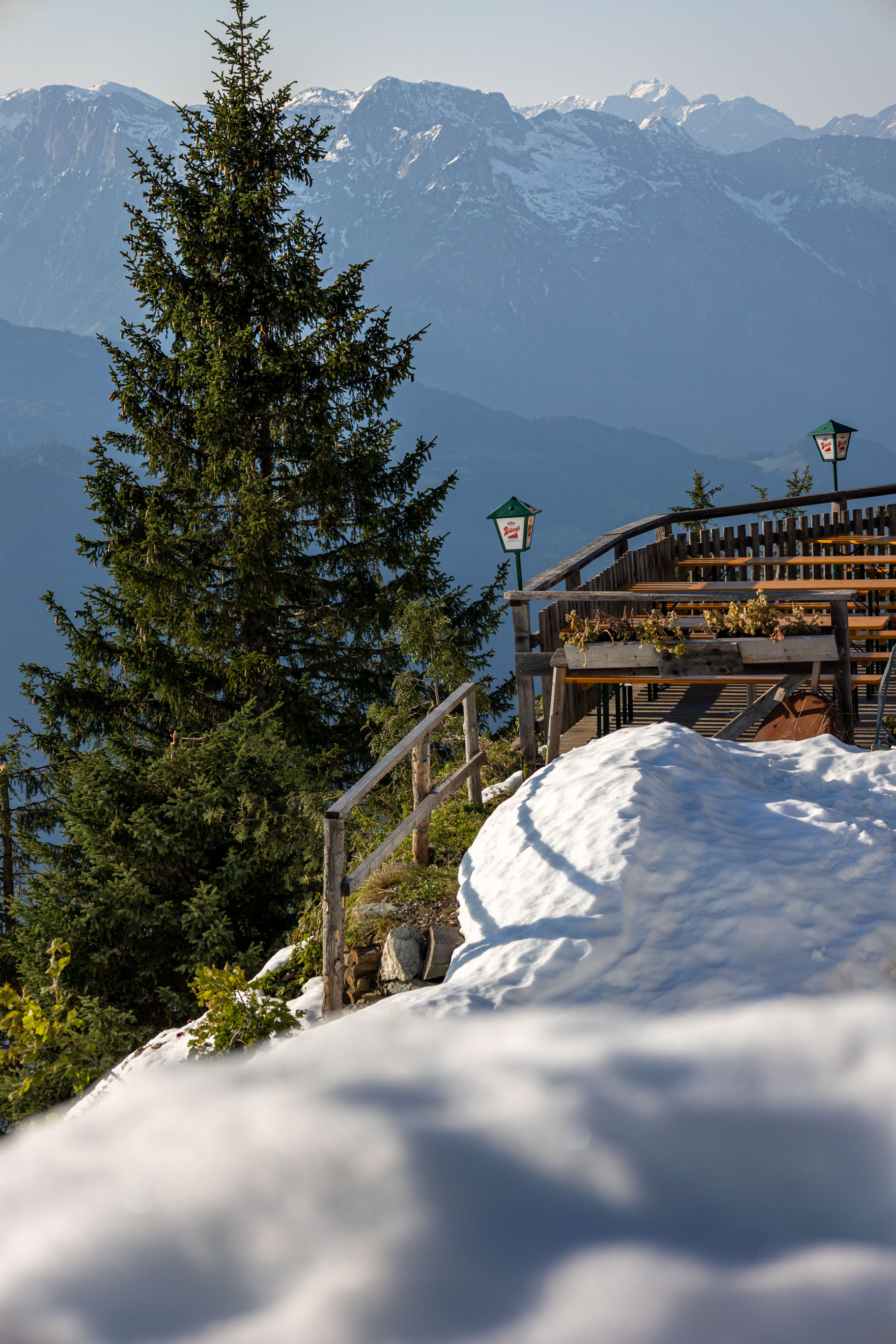 Almhütte am Wanderweg in den Bergen im Salzburger Land in Österreich