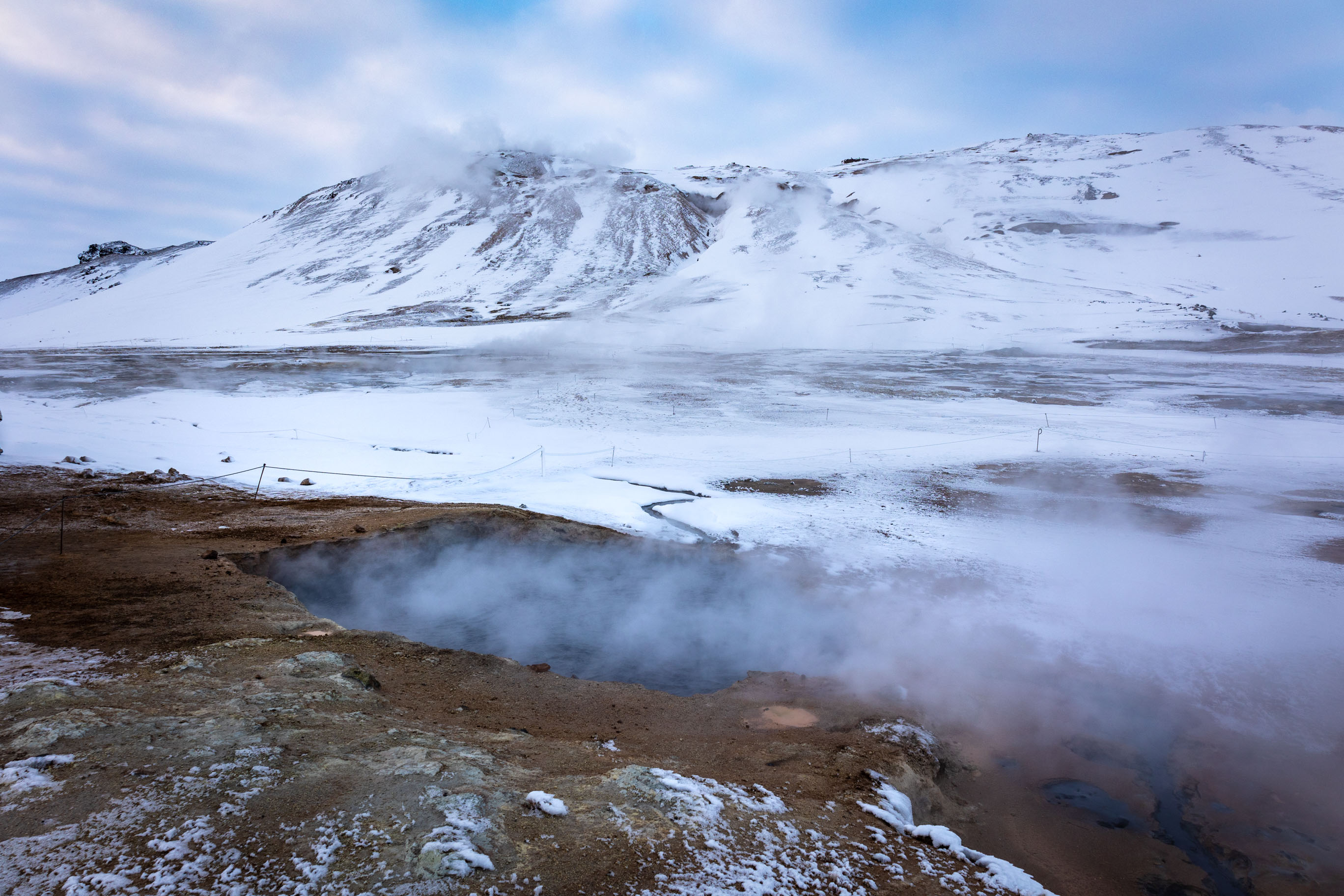 Schwefelquellen während der our.traveltreats Gruppenreise nach Island