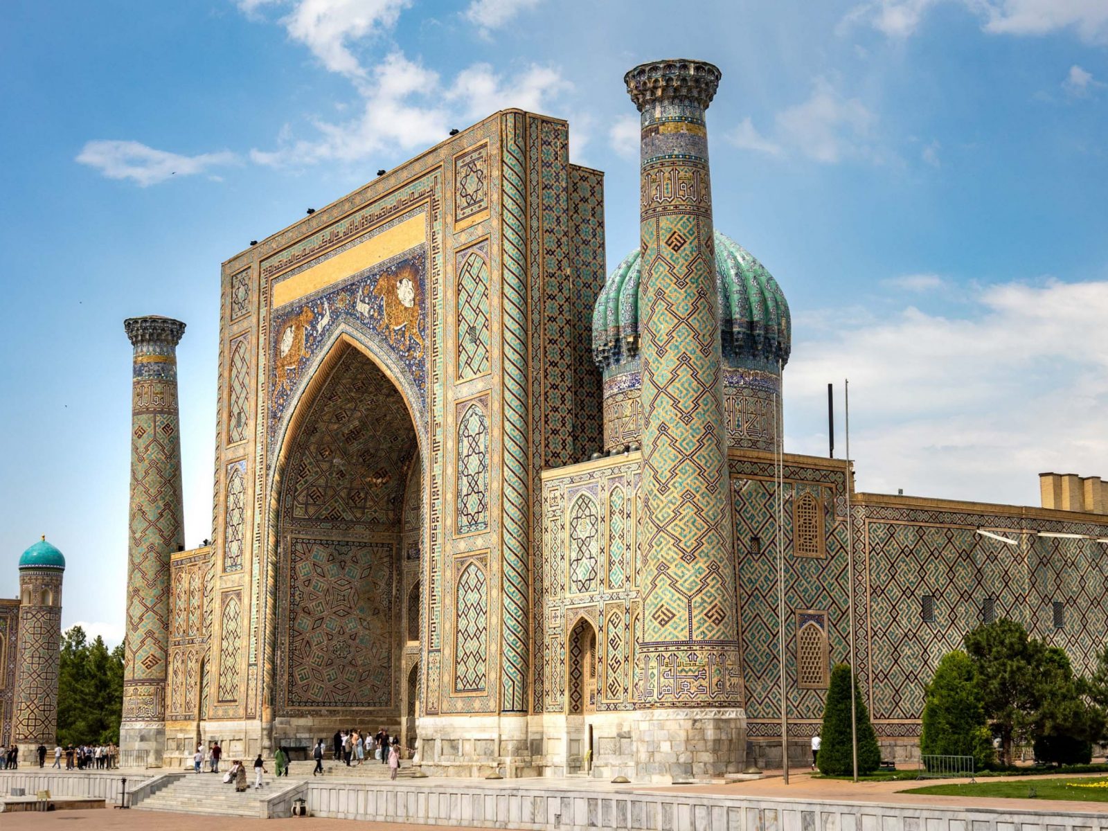 Blick auf den Registan in Usbekistan